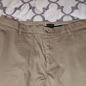 Dockers Men's Khaki Chinos